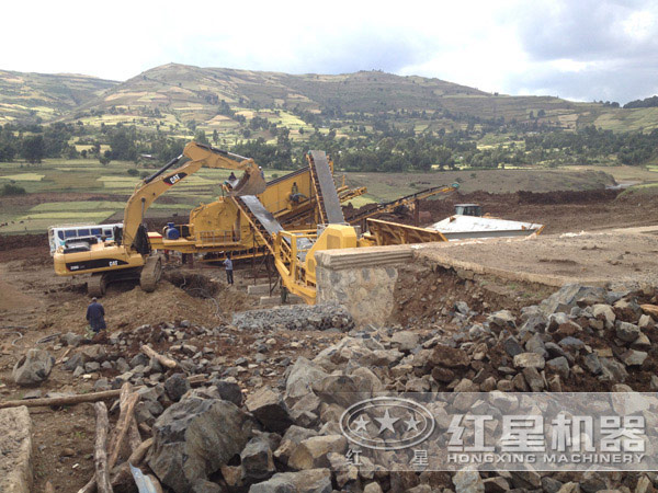 河南駐馬店建筑垃圾處理現場(chǎng)