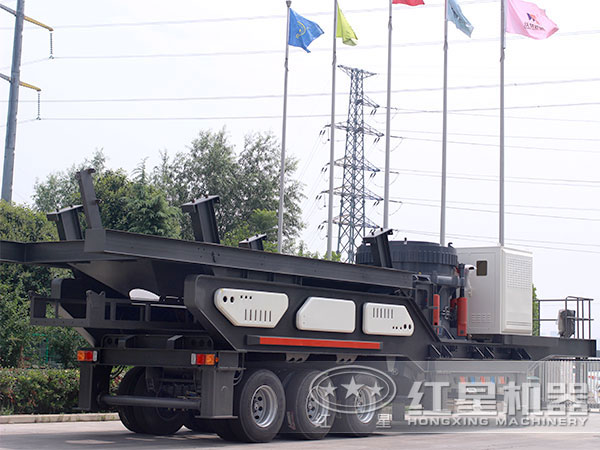 大型圓錐輪胎移動(dòng)打砂機