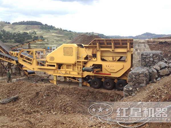 流動(dòng)石子機作業(yè)客戶(hù)現場(chǎng)