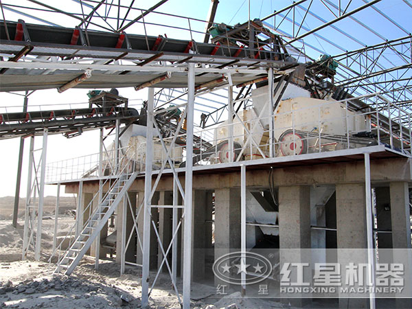 河南信陽(yáng)客戶(hù)石子加工生產(chǎn)現場(chǎng)