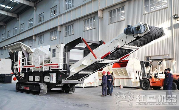 履帶流動(dòng)碎石機