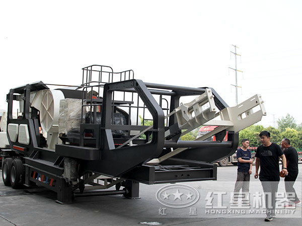 客戶(hù)來(lái)廠(chǎng)參觀(guān)設備