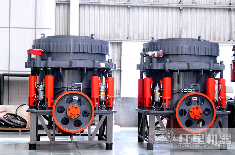 含鐵的石頭用什么破碎機粉碎比較好？