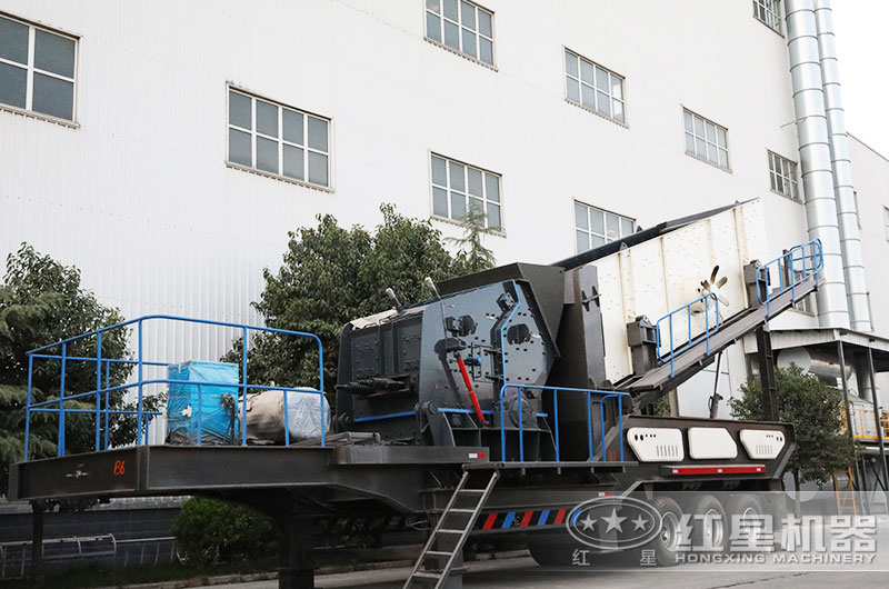 移動(dòng)石頭碎石機