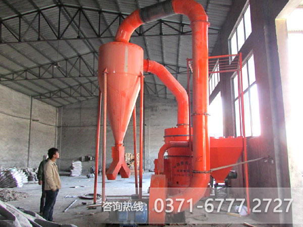 高嶺土微粉磨客戶(hù)作業(yè)現場(chǎng)