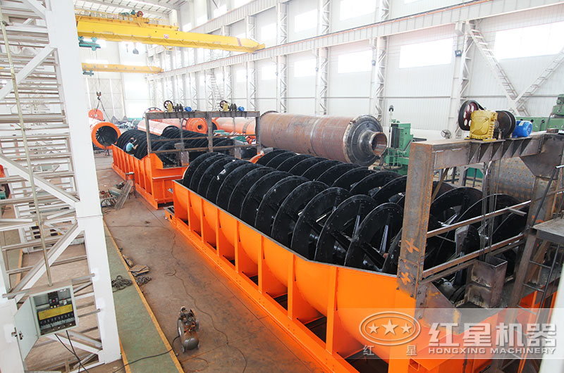 大規模螺旋洗沙機生產(chǎn)車(chē)間