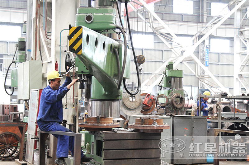 移動(dòng)式破碎機生產(chǎn)廠(chǎng)家