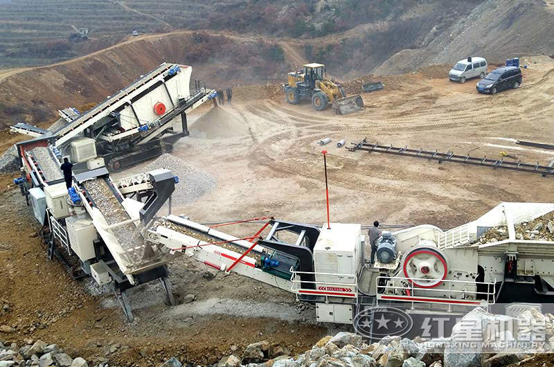 紅星移動(dòng)碎石機作業(yè)客戶(hù)現場(chǎng)