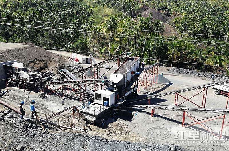 兩臺移動(dòng)破碎機搭配作業(yè)出12、13青石子