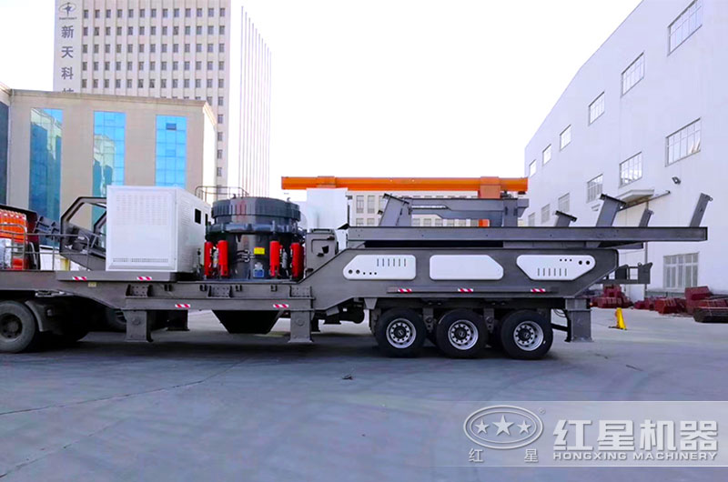 掛上車(chē)頭就走的圓錐車(chē)載碎石機