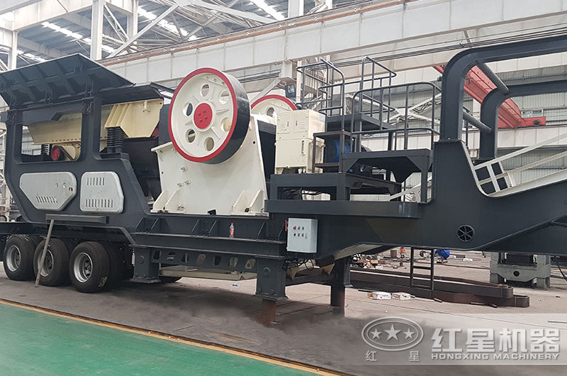 移動(dòng)破碎機生產(chǎn)車(chē)間