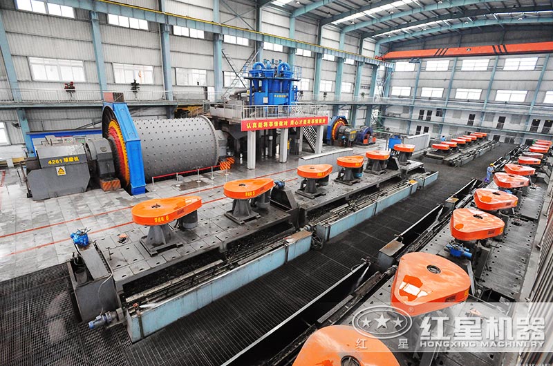 洗煤浮選機作業(yè)現場(chǎng)