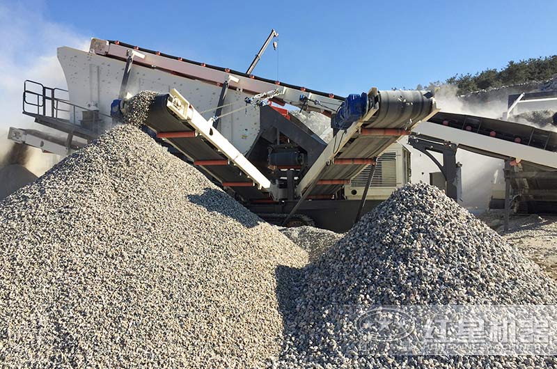 履帶移動(dòng)式石料碎石機一天能碎多少石子?如何配置比較省錢(qián)