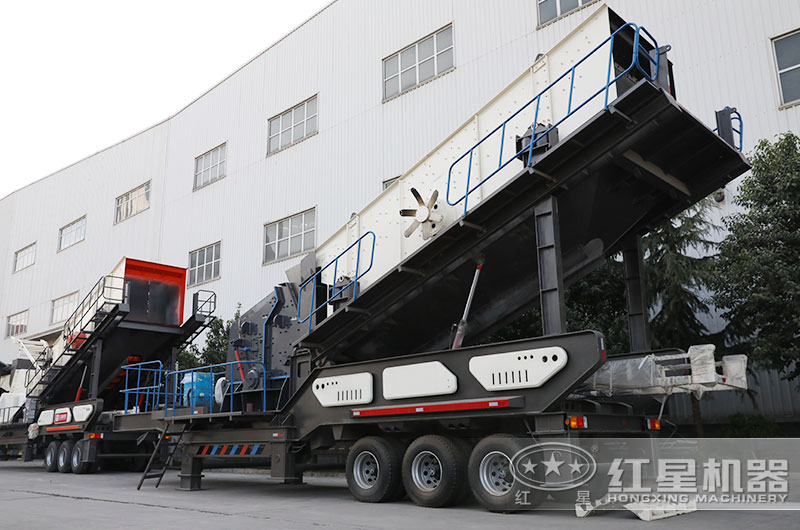 移動(dòng)反擊式破碎機