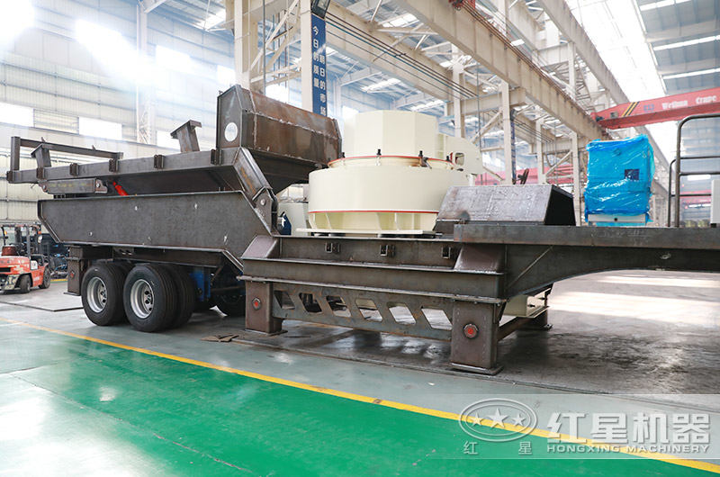 河南紅星移動(dòng)破碎制沙一體機生產(chǎn)車(chē)間