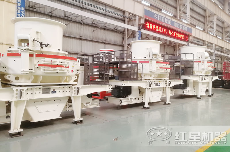 移動(dòng)制砂設備配置的先進(jìn)HVI制砂機生產(chǎn)車(chē)間