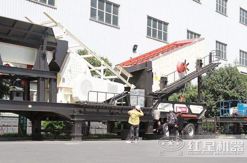 客戶(hù)來(lái)廠(chǎng)參觀(guān)設備