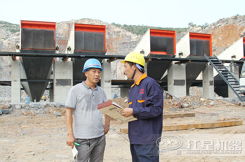 紅星技術(shù)經(jīng)理現場(chǎng)指導用戶(hù)安裝