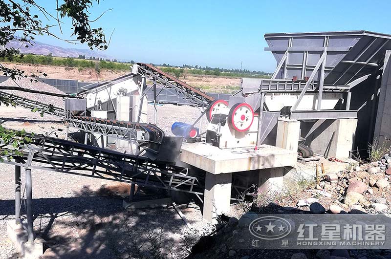 移動(dòng)碎石機——多功能一體化，碎石加工新選擇