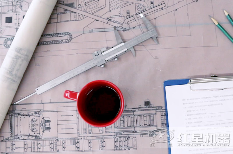 紅星技術(shù)經(jīng)理在精準的為用戶(hù)設計生產(chǎn)方案