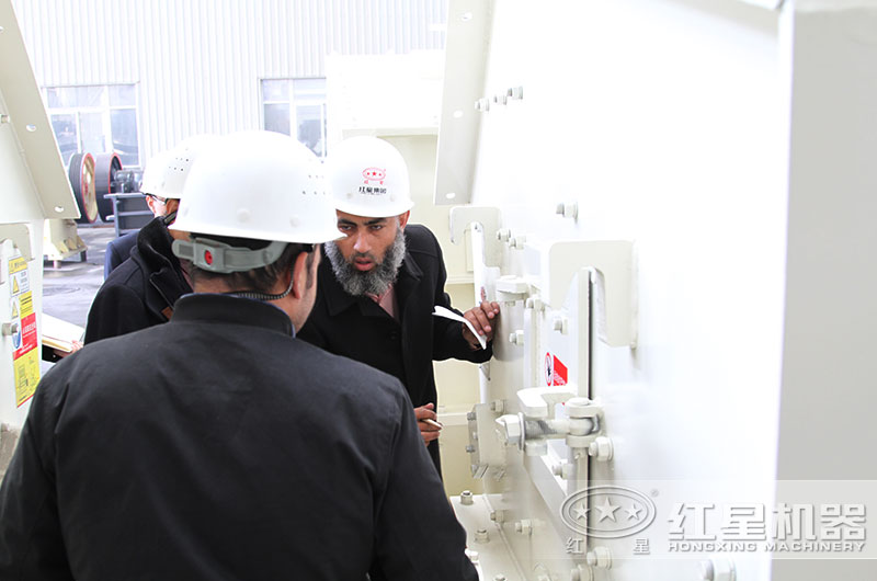 國外用戶(hù)來(lái)廠(chǎng)考察