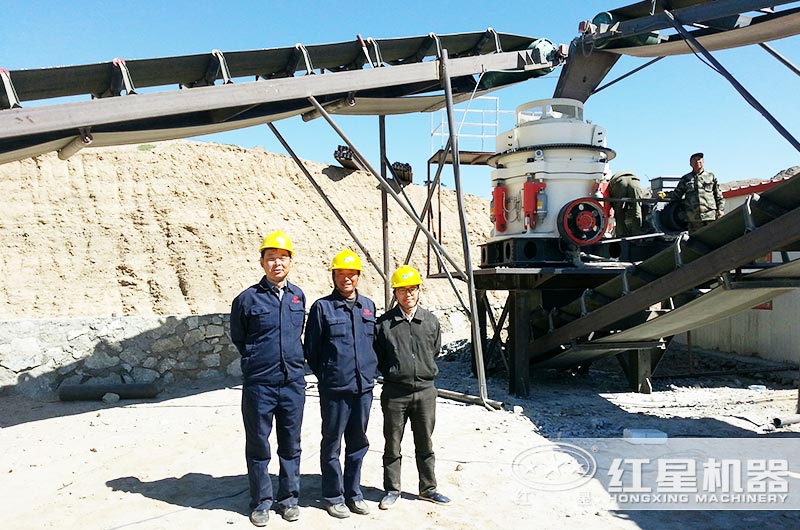 硬巖石子破碎生產(chǎn)客戶(hù)現場(chǎng)