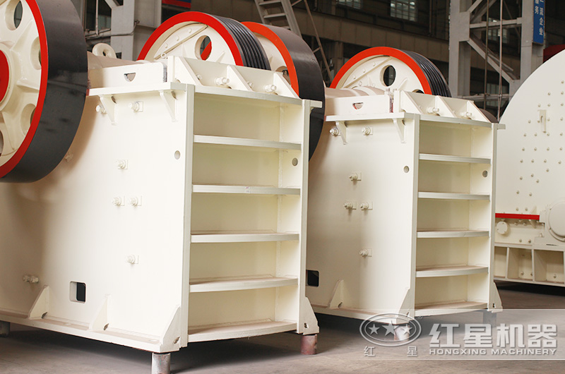 細鄂破生產(chǎn)車(chē)間