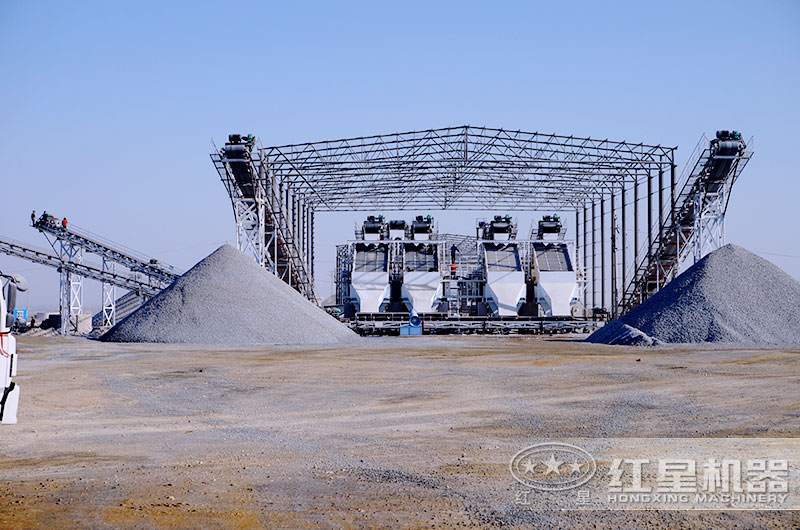 固定石子生產(chǎn)線(xiàn)設備生產(chǎn)現場(chǎng)