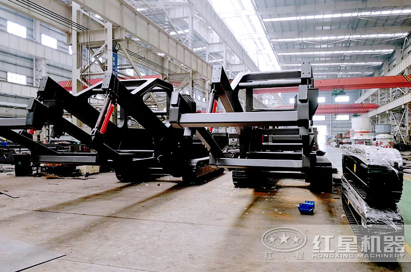 不同長(cháng)度的履帶流動(dòng)機架生產(chǎn)車(chē)間