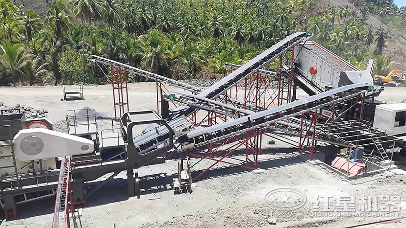 時(shí)產(chǎn)300移動(dòng)碎石生產(chǎn)線(xiàn)生產(chǎn)現場(chǎng)