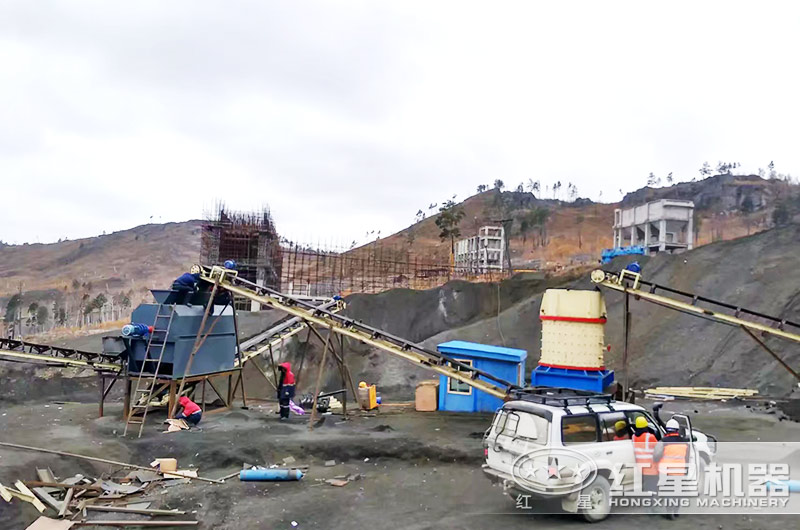 復合式制砂機安裝搭設現場(chǎng)