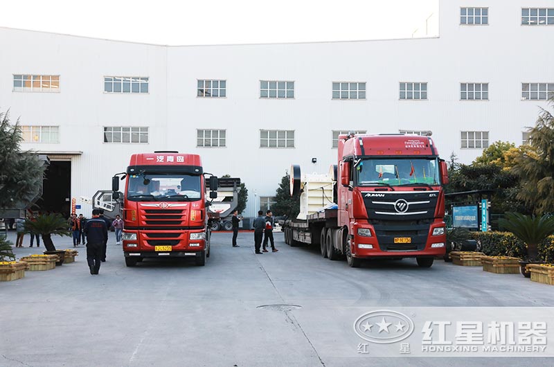 顎破玻璃粉碎機發(fā)貨現場(chǎng)