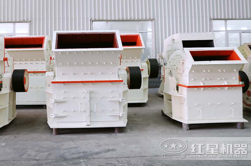 不同價(jià)位的多種型號高產(chǎn)細碎機生產(chǎn)車(chē)間