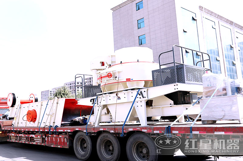 又一套石子生產(chǎn)設備打包以待發(fā)貨中