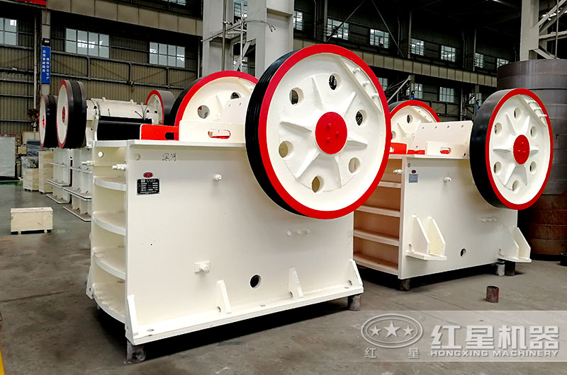 國內哪家的破碎機質(zhì)量好？河南有沒(méi)有靠譜的廠(chǎng)家推薦的？