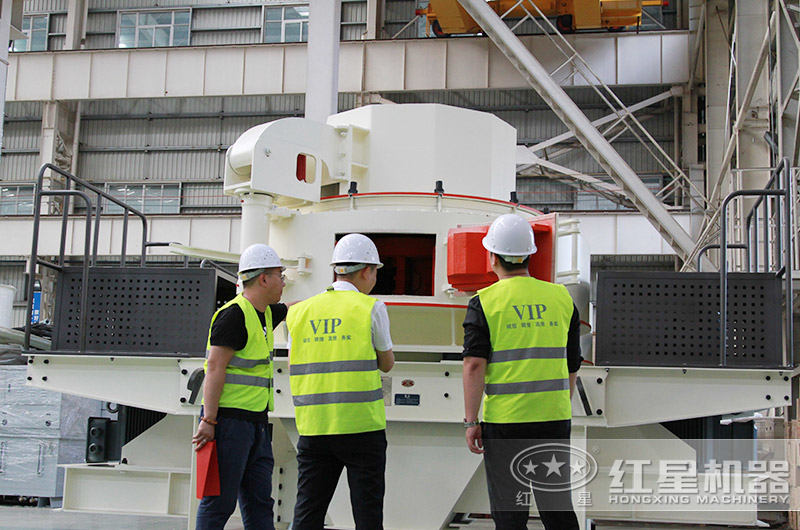 每小時(shí)出砂100噸的制砂機多少錢(qián)？哪個(gè)廠(chǎng)家質(zhì)量好？