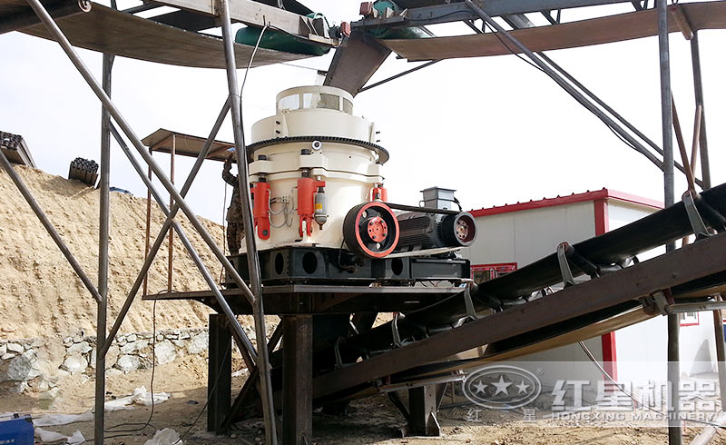 圓錐破擅長(cháng)破碎花崗巖現場(chǎng)