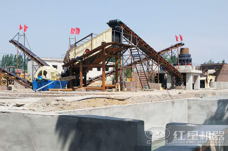 花崗巖制砂洗沙設備安裝現場(chǎng)