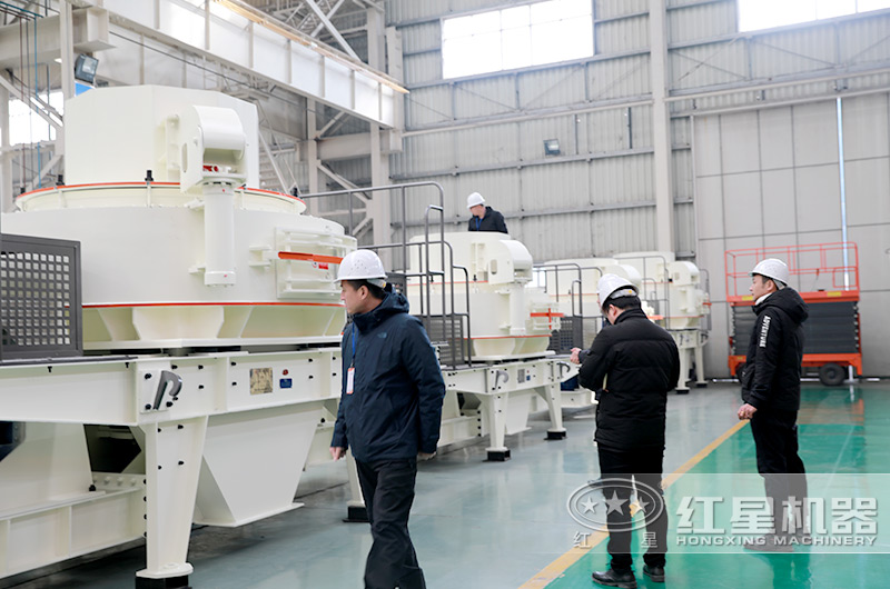 客戶(hù)來(lái)廠(chǎng)考察VSI制砂機