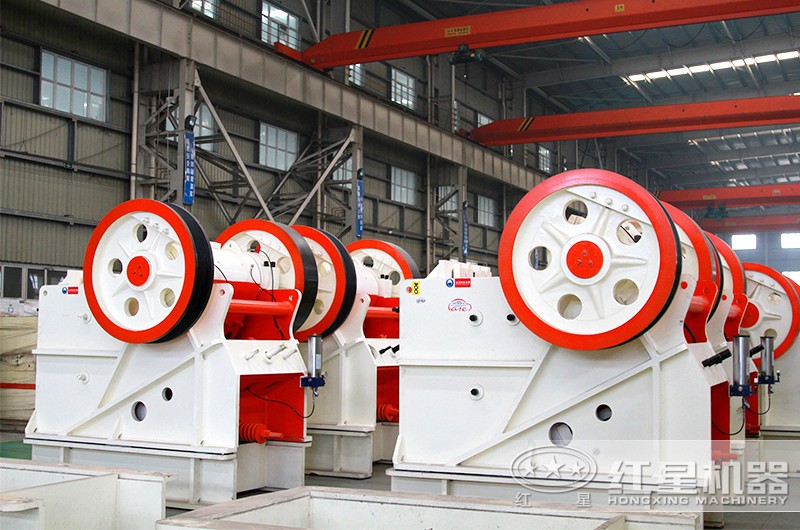 顎式碎石機廠(chǎng)家庫存