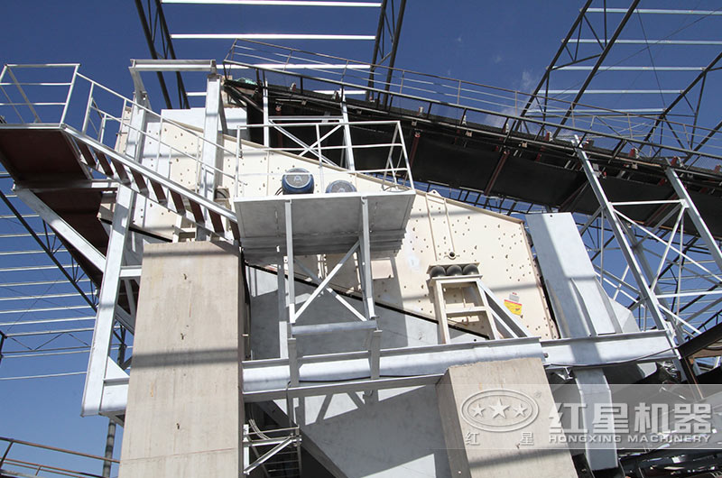 客戶(hù)振動(dòng)篩工作現場(chǎng)