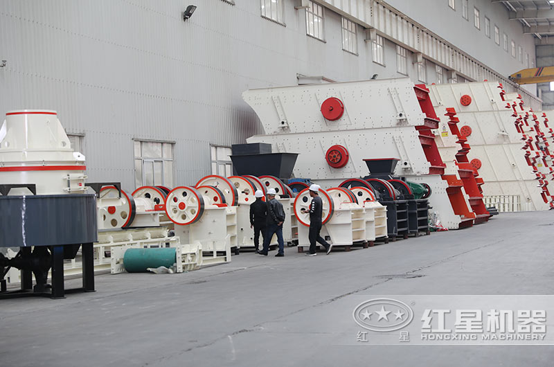 客戶(hù)來(lái)廠(chǎng)考察46顎式破碎機