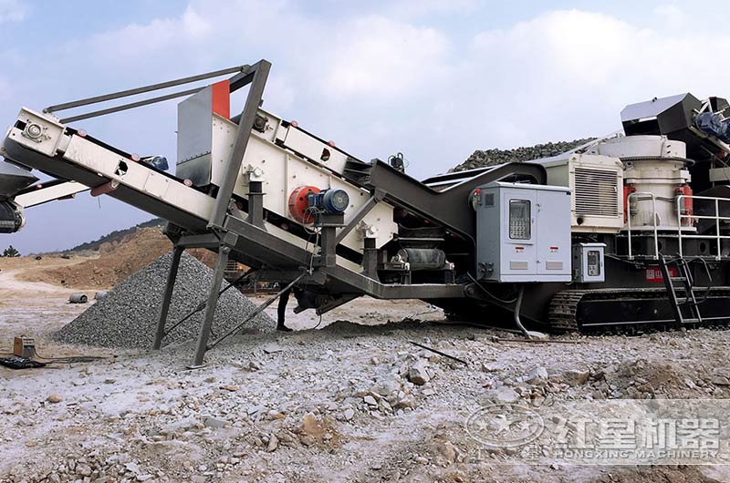 移動(dòng)圓錐破室外應用現場(chǎng)