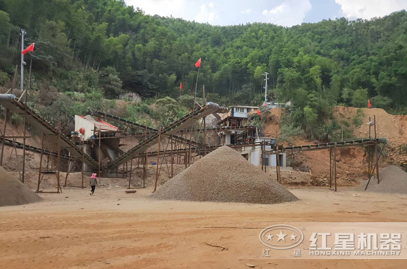 15萬(wàn)預算，能買(mǎi)到哪種河卵石及建筑廢料用多功能破碎機？