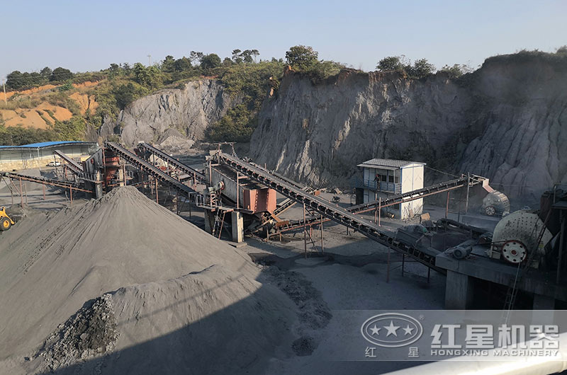 石子破碎生產(chǎn)線(xiàn)全景