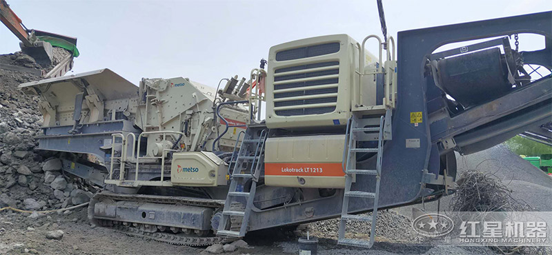 移動(dòng)反擊破碎應用現場(chǎng)