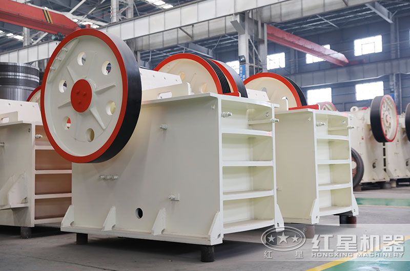 75型破碎機每小時(shí)產(chǎn)量是多少？投一部75破碎機需用多少錢(qián)