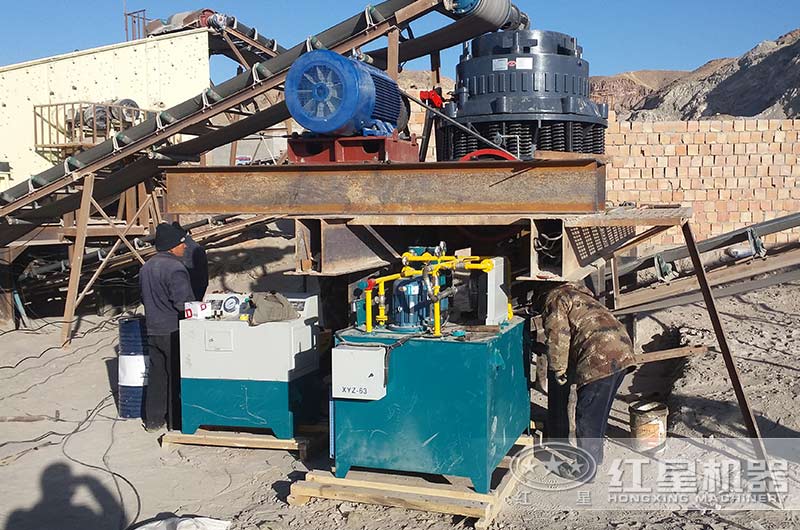 175紅星圓錐機配多少千瓦電機？每小時(shí)能生產(chǎn)多少?lài)嵤?？銅套怎么換？