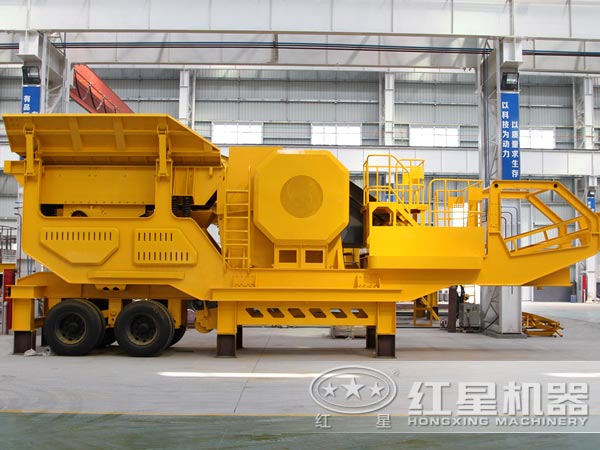 移動(dòng)式石子破碎生產(chǎn)線(xiàn)中的移動(dòng)破碎機