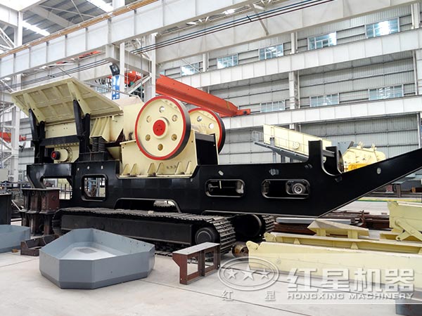 鄂式破碎機種類(lèi)中的移動(dòng)鄂式破碎站